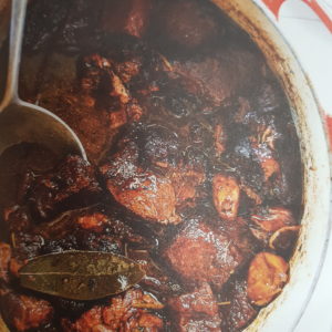 24/09  Boeuf carotte, purée de pdt et céleri. ( Fermeture à 18h45 ).