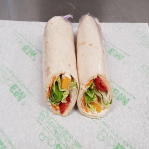 Wrap à l'asperge verte, jambon cru, emmental et salade. ( à partir de mardi.)