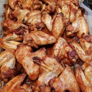 A partir du mercredi : Ailes de poulet marinés, salade mexicaine.