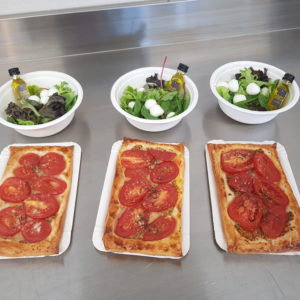 A partir de mercredi : Tarte fine à la tomate, salade.