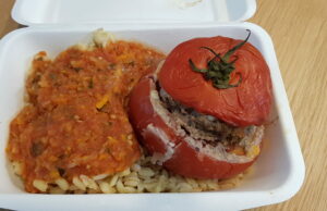 12/05  Tomate farcie, riz aux légumes. ( Fermeture à 16h30 )