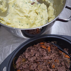 Pik assiette fait de la Daube. ( de boeuf ). Fermeture à 17h.